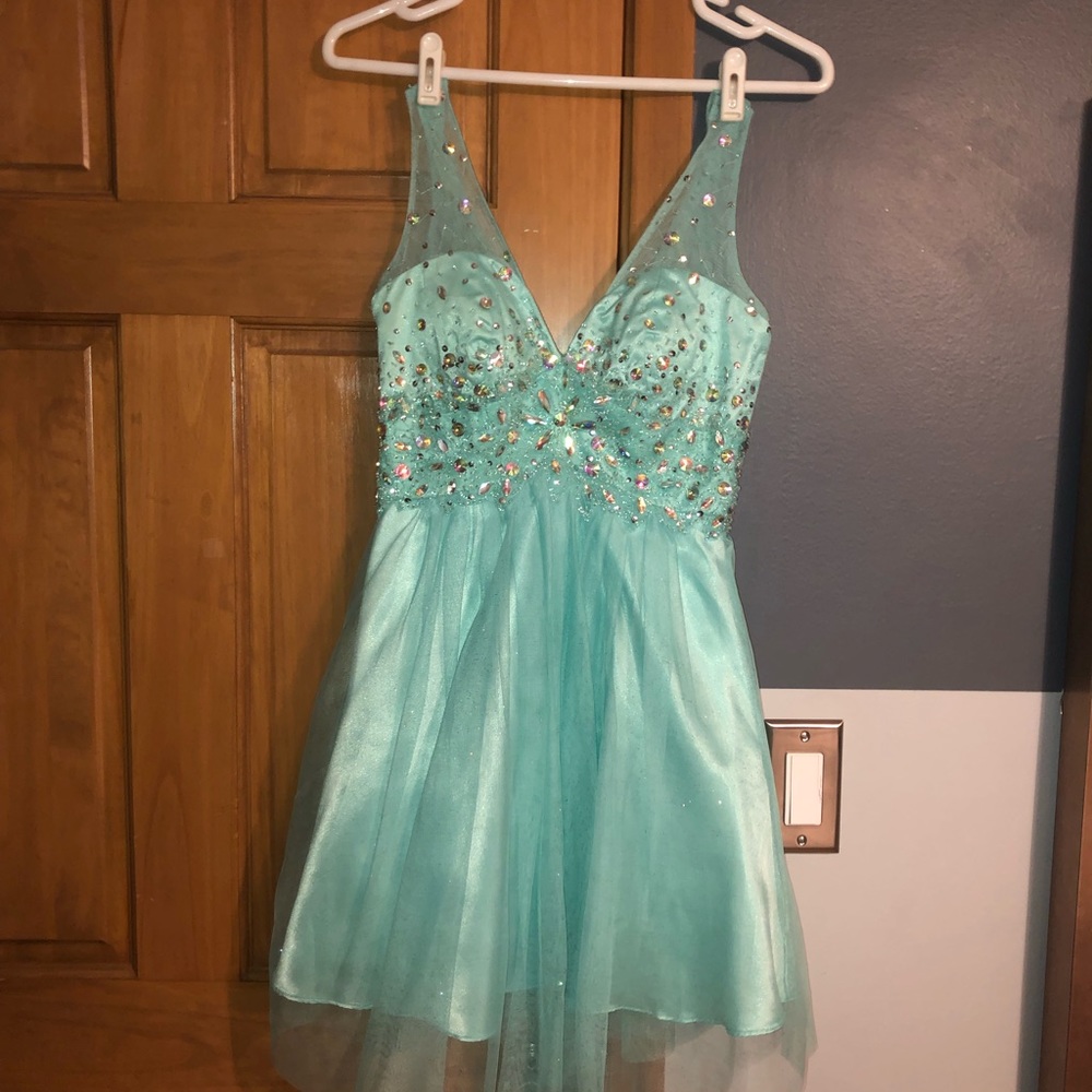 Blue and sliver homecoming dress (no checks)